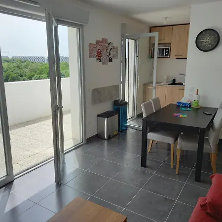 Recente Apartment *